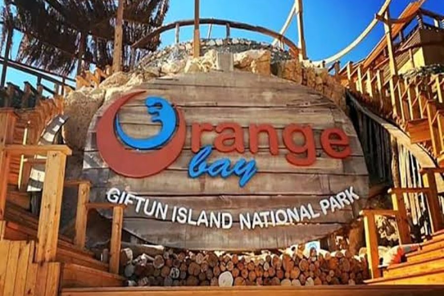 Orange Bay Private Speedboat Tour (3 Hours)